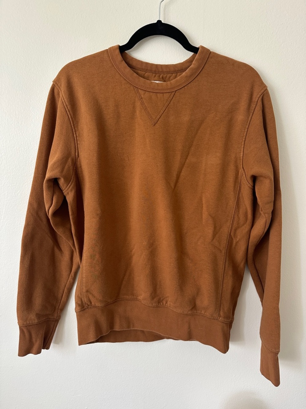 League Crewneck Sweatshirt in Rust Brown